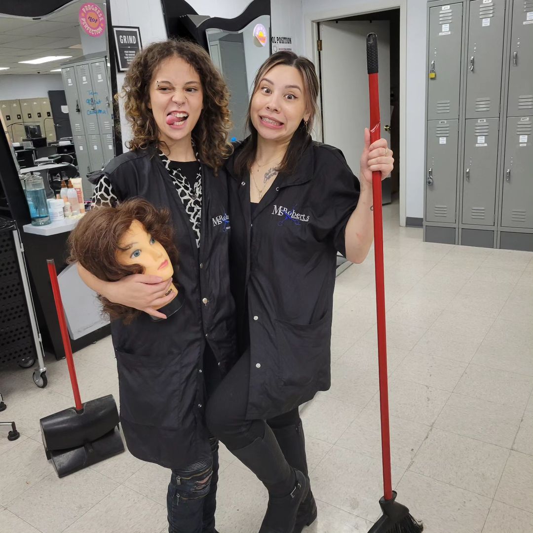 two women in beauty school